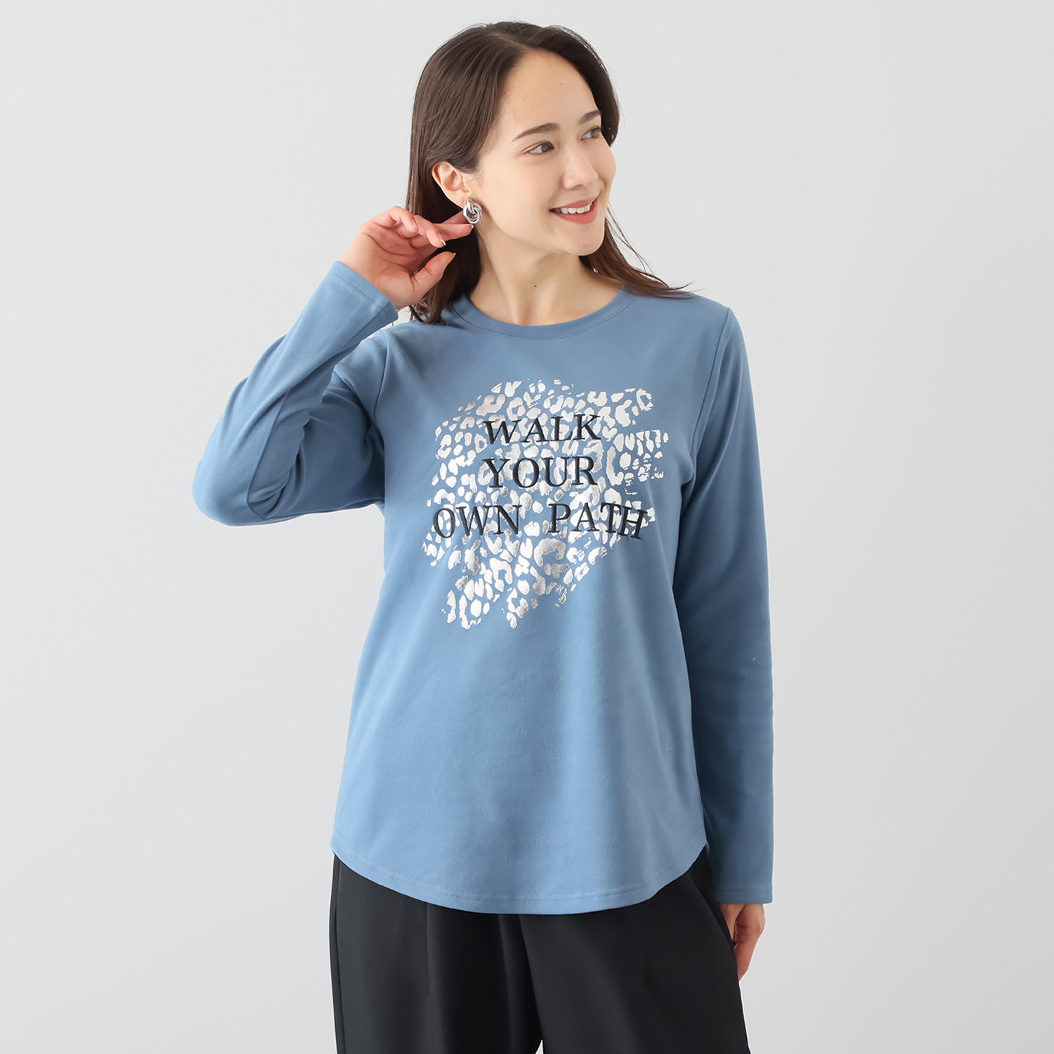 ヘブンアンドアース レオパード箔プリント 両面起毛スムース ロングＴシャツ