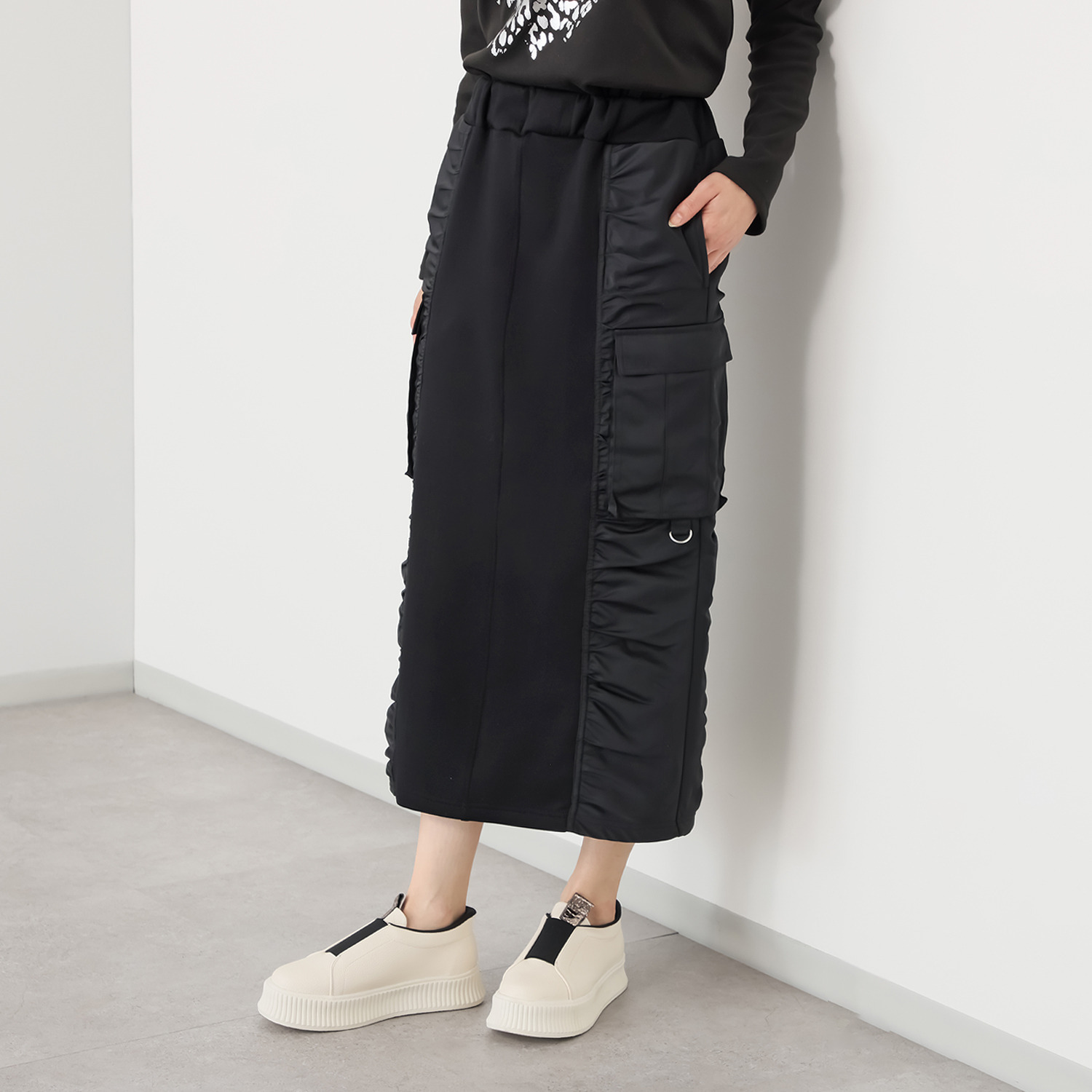 ヘブンアンドアース 裏起毛 異素材ミックスギャザー カーゴポケットスカート