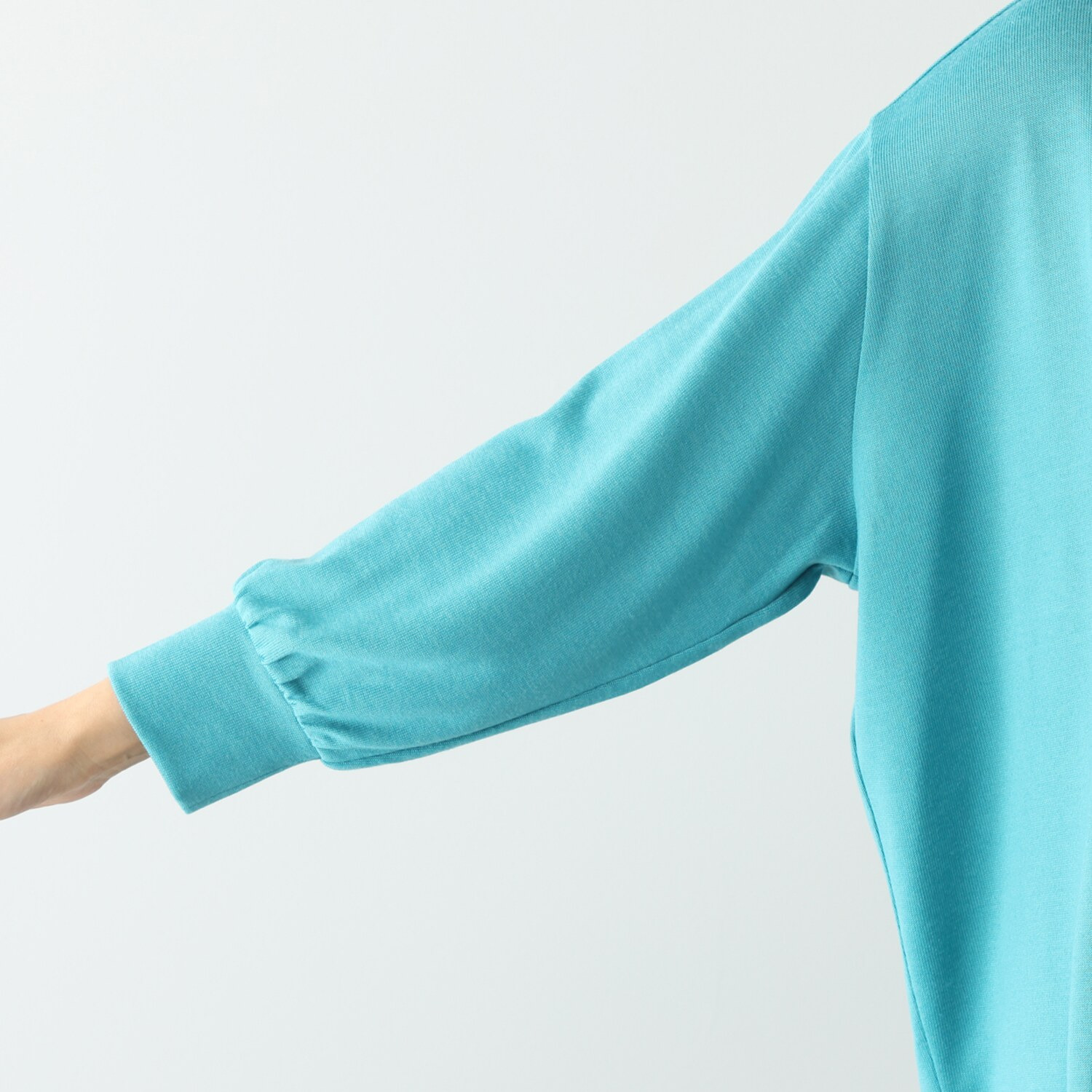 シルバーミントシュガー ボディーラインを 完全カバー バランスですっきり見え 梳毛調天竺 シンプルプルオーバー