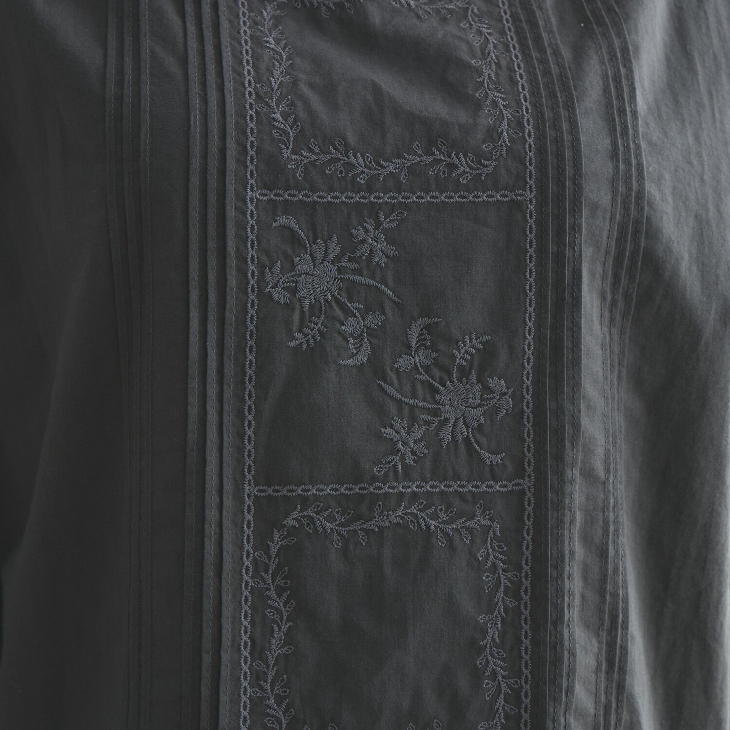 ナルエー コットンローン クラシカル刺しゅう セットアップ