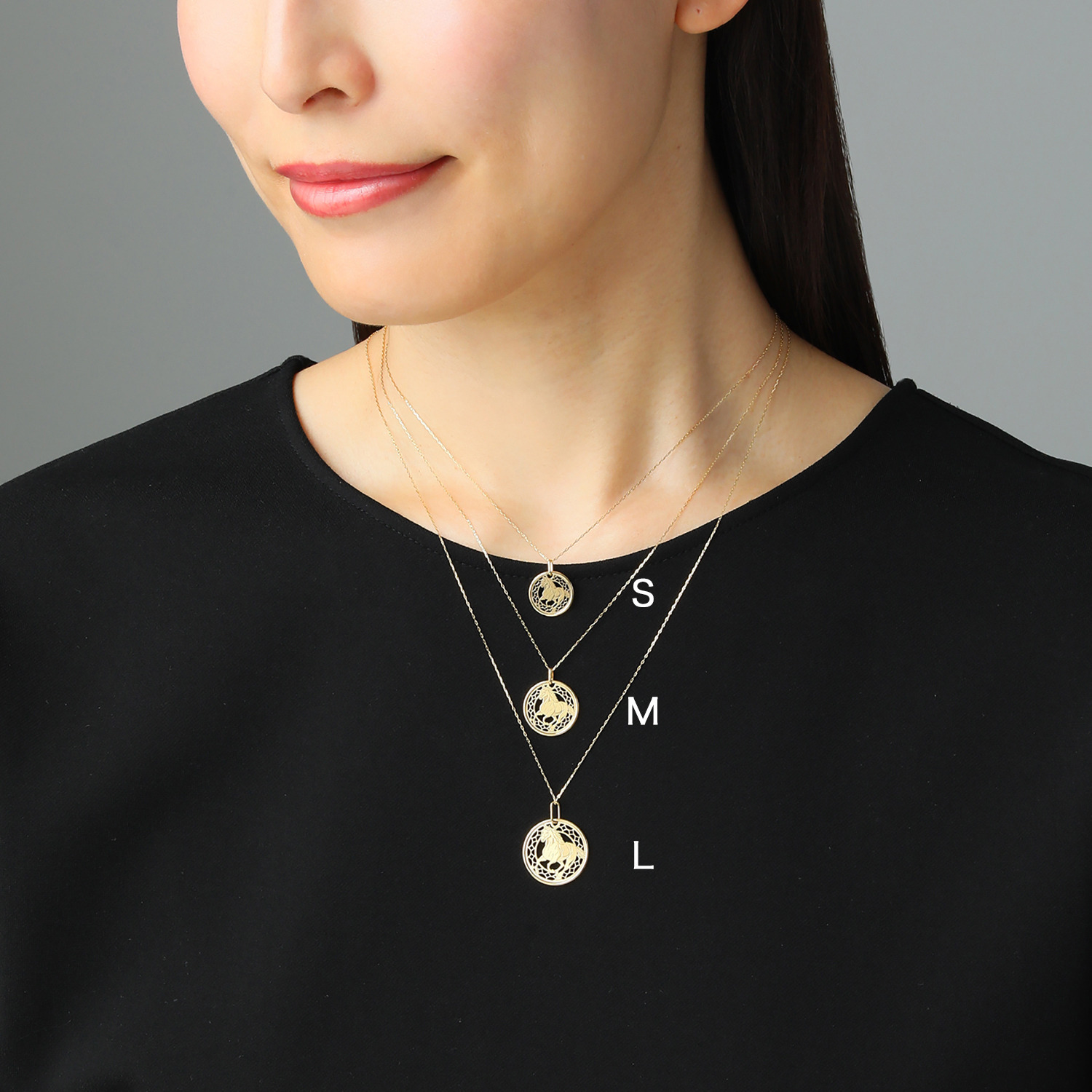 響美 １８Ｋ 午　光輪 コイン型ペンダントトップ ＜М＞