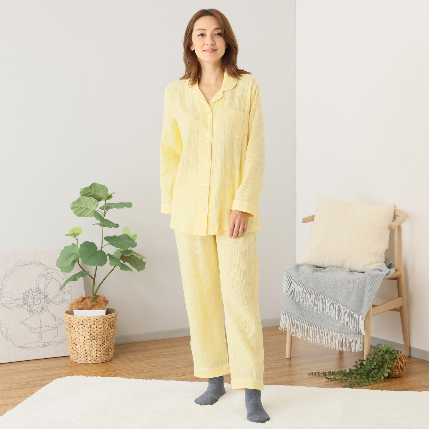 綿１００％！ ふんわりやさしい 肌触りの ダブルガーゼ 長袖シャツパジャマ