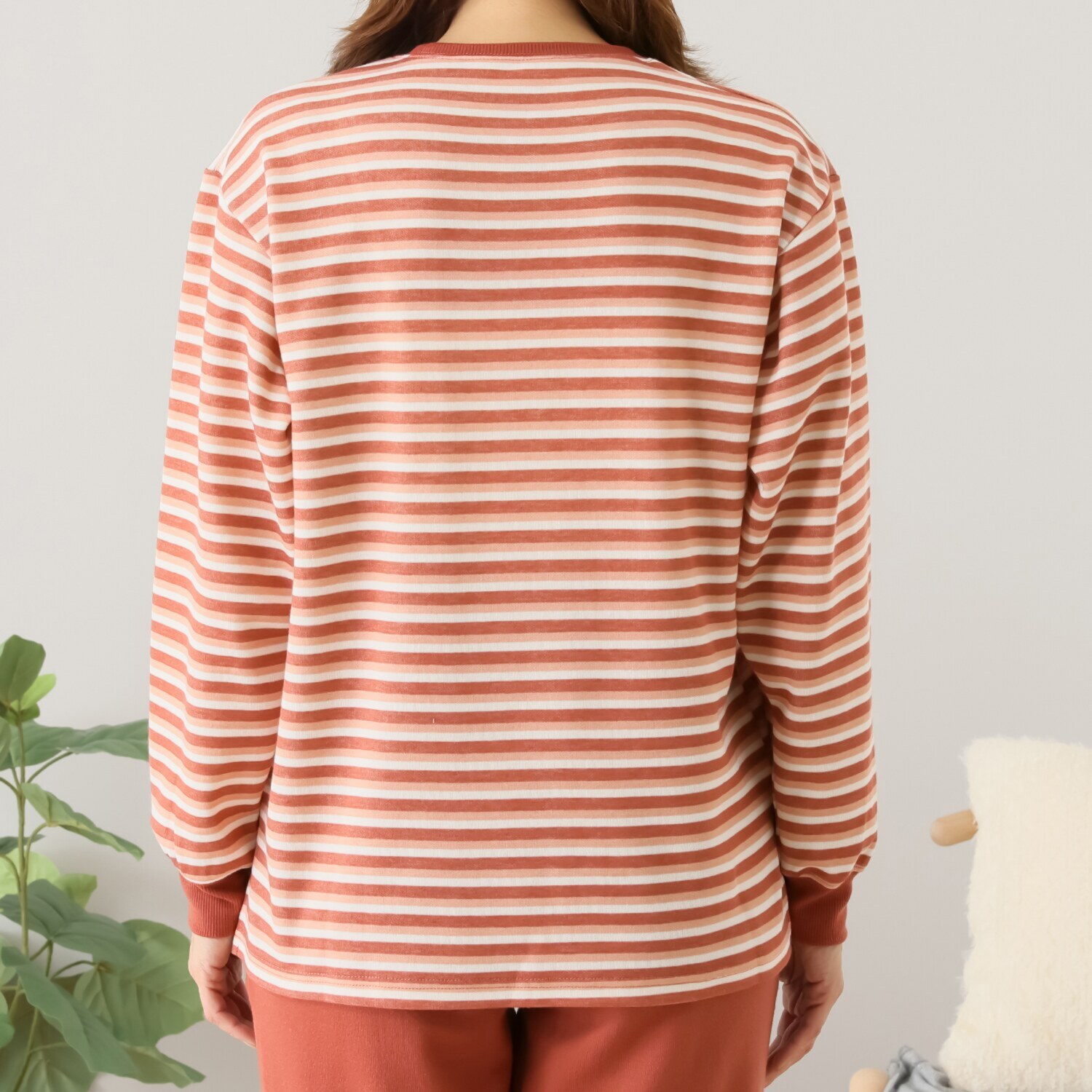 裏側綿１００％ ボーダー柄 柔らかダンボールニット 腹巻付デザインで あったか！ ルームウェア上下セット