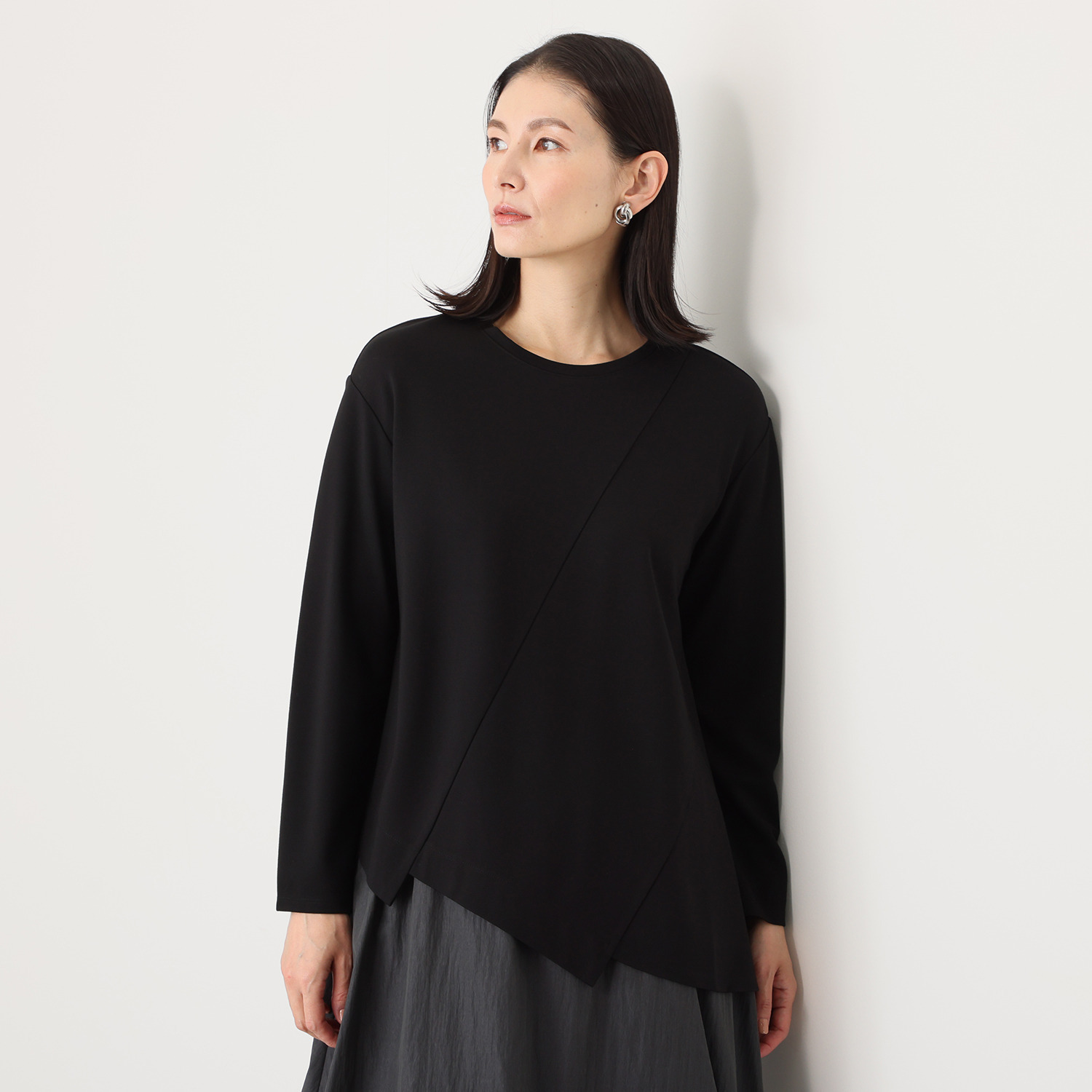 ミニマライズプラス ミニマライズの ユーティリティで スタイルアップする 着心地抜群のプルオーバー