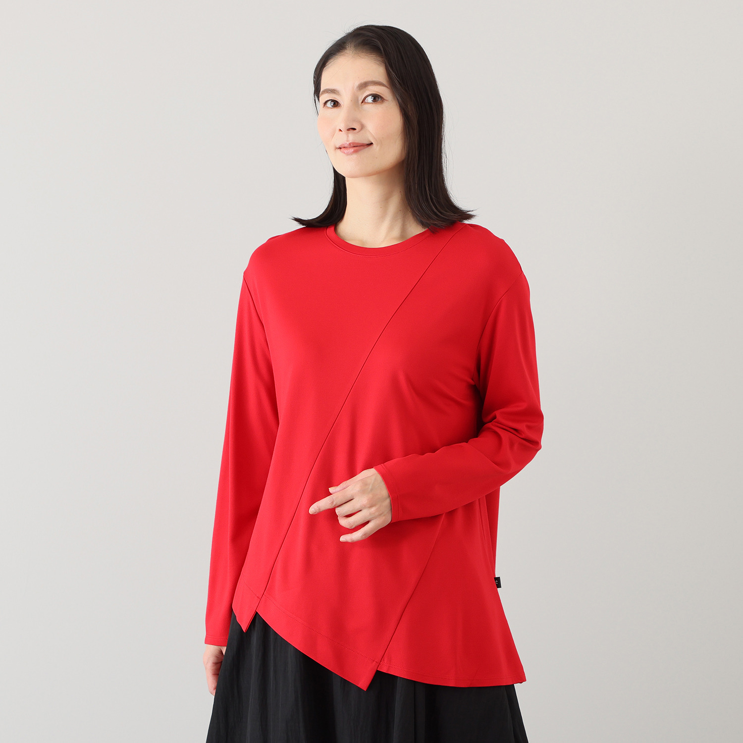 ミニマライズプラス ミニマライズの ユーティリティで スタイルアップする 着心地抜群のプルオーバー