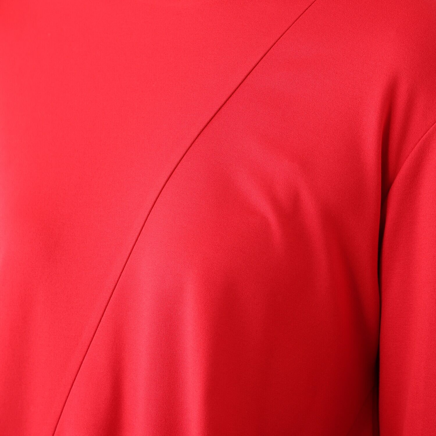 ミニマライズプラス ミニマライズの ユーティリティで スタイルアップする 着心地抜群のプルオーバー