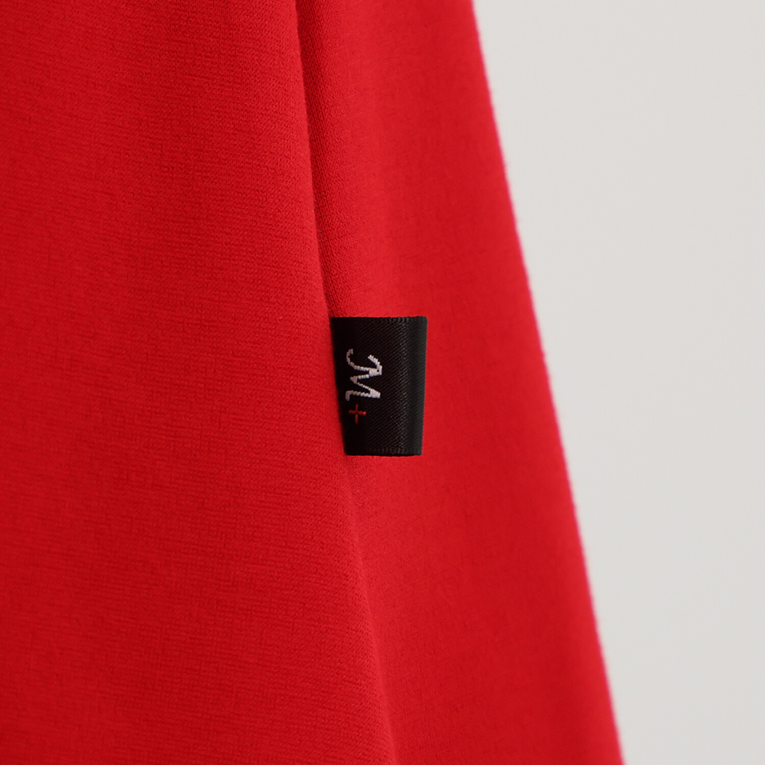 ミニマライズプラス ミニマライズの ユーティリティで スタイルアップする 着心地抜群のプルオーバー