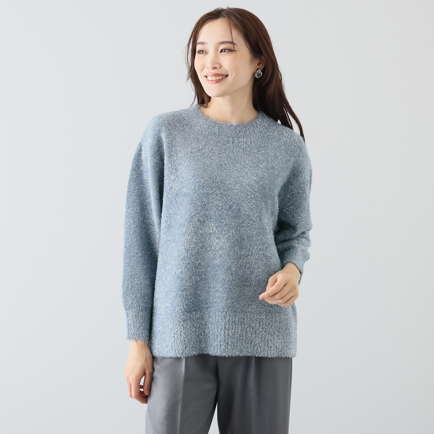 ミニマライズプラス クリスマスを彩る ちょっとラメ糸で大人の 上品なキラキラ感を楽しむ 気持ちが上がる ニットプルオーバー