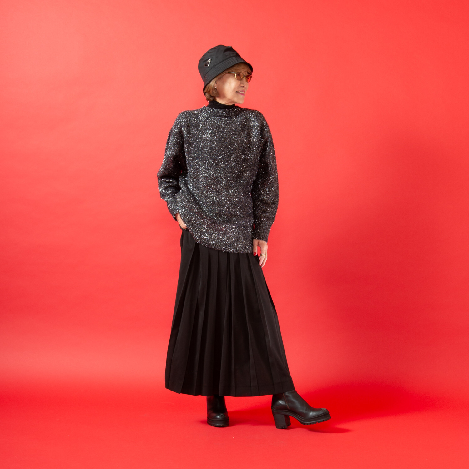 ミニマライズプラス クリスマスを彩る ちょっとラメ糸で大人の 上品なキラキラ感を楽しむ 気持ちが上がる ニットプルオーバー