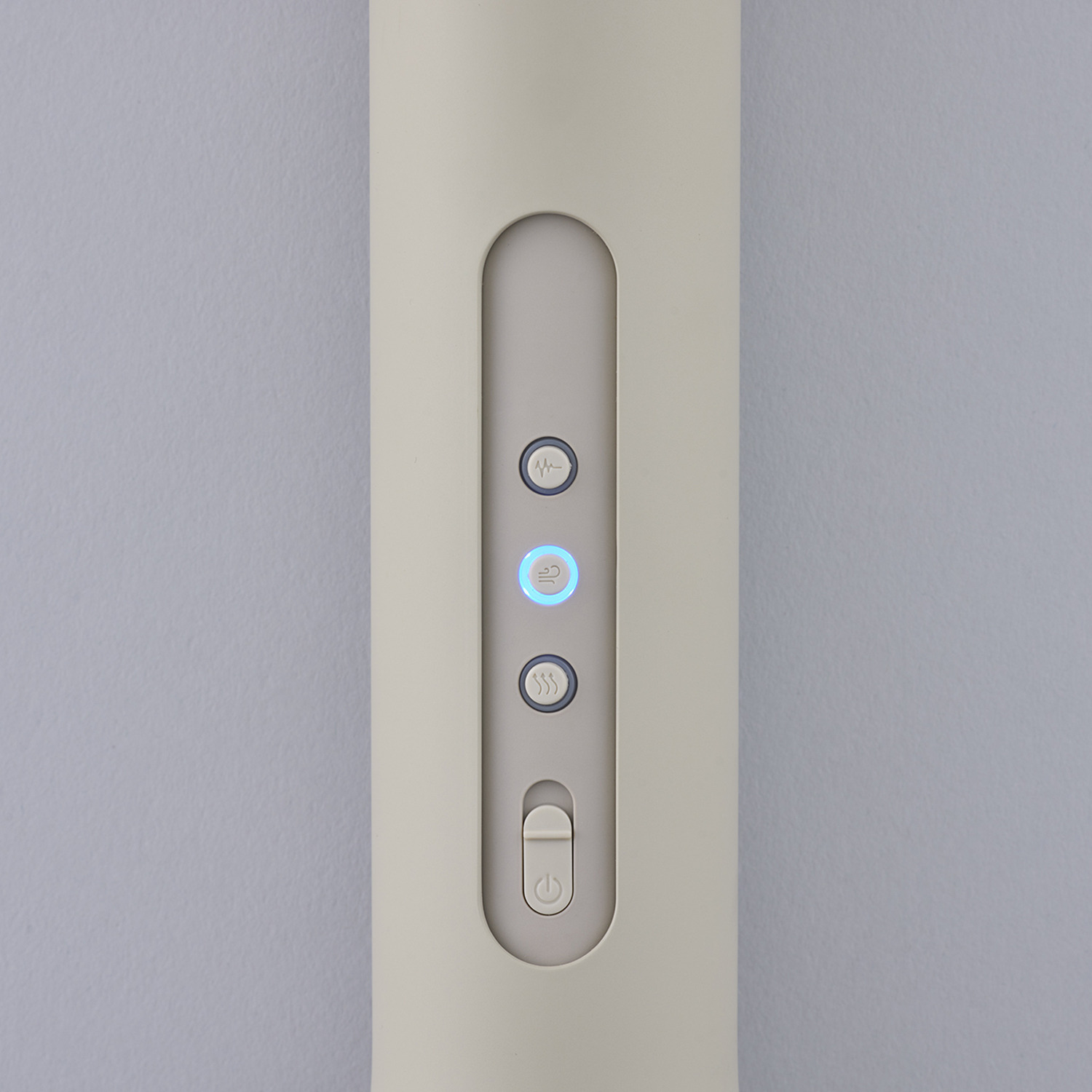 カドー 軽量スリム＆ 驚くほど手軽に使えて パワフル風量で暖める！ ふとん乾燥機　フェーン ＦＥＮ−００２