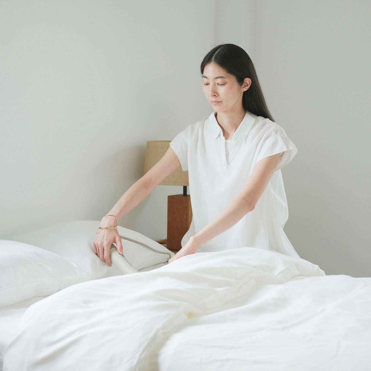 カドー 軽量スリム＆ 驚くほど手軽に使えて パワフル風量で暖める！ ふとん乾燥機　フェーン ＦＥＮ−００２