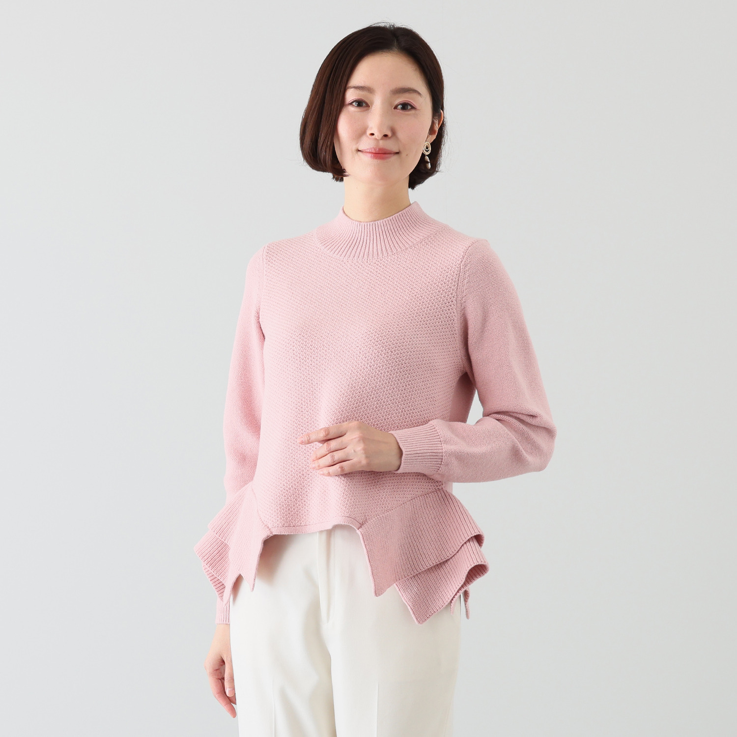 マダムヒロコ ペプラムデザイン ハイネック プルオーバー