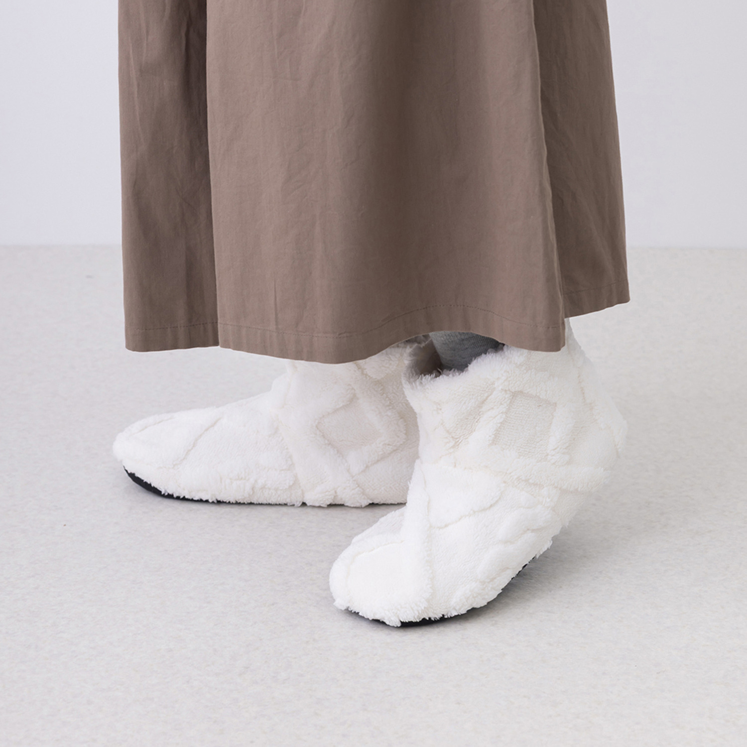 かわいい雑貨屋さん グロリア 足首まで ふわふわあったか！ カットボアブーツスリッパ