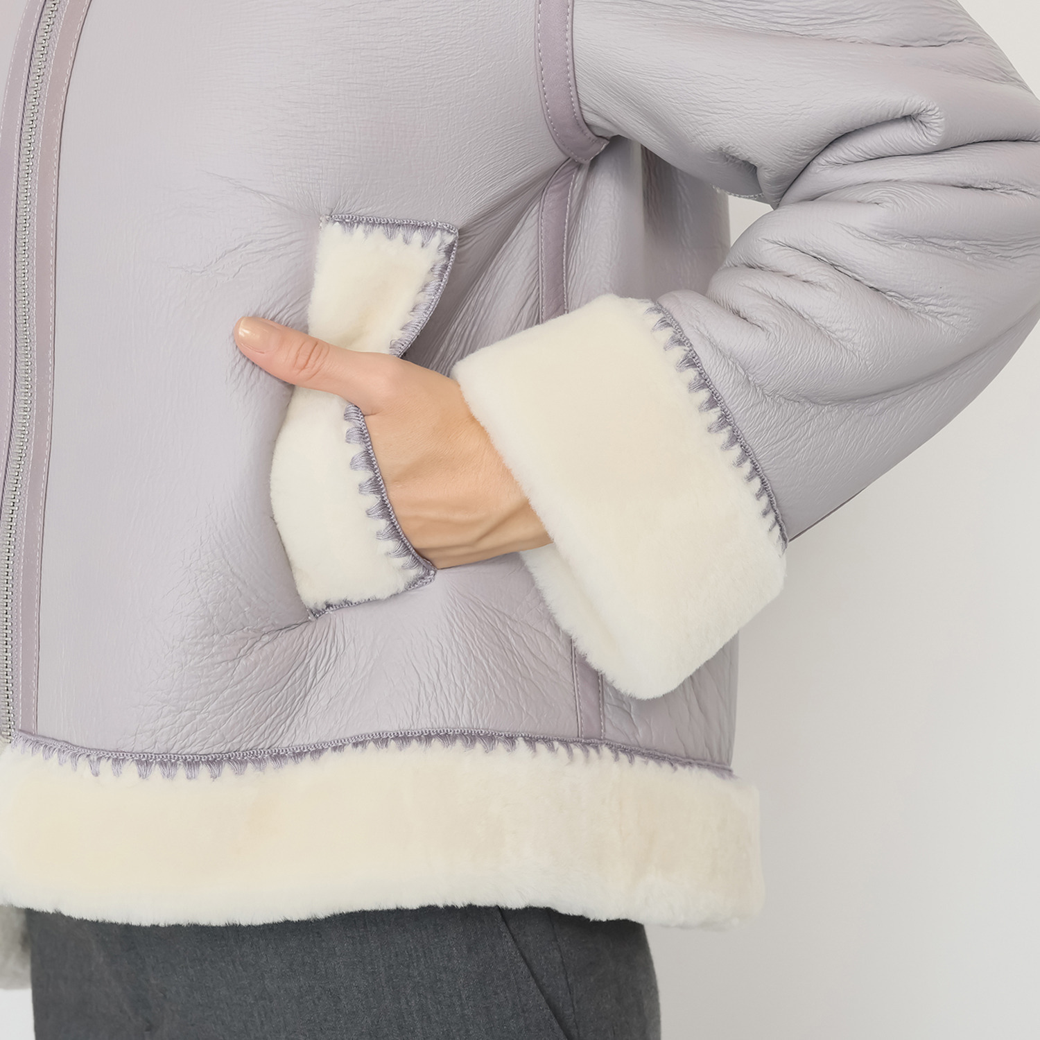 ムートン フーディージャケット