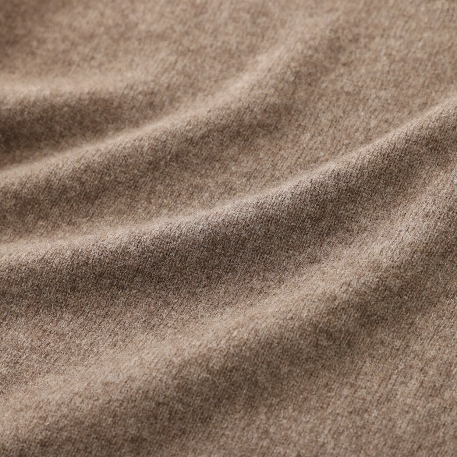 ネイチャーズ 無染色ヤク セミワイドシルエット スタンドカラー プルオーバー