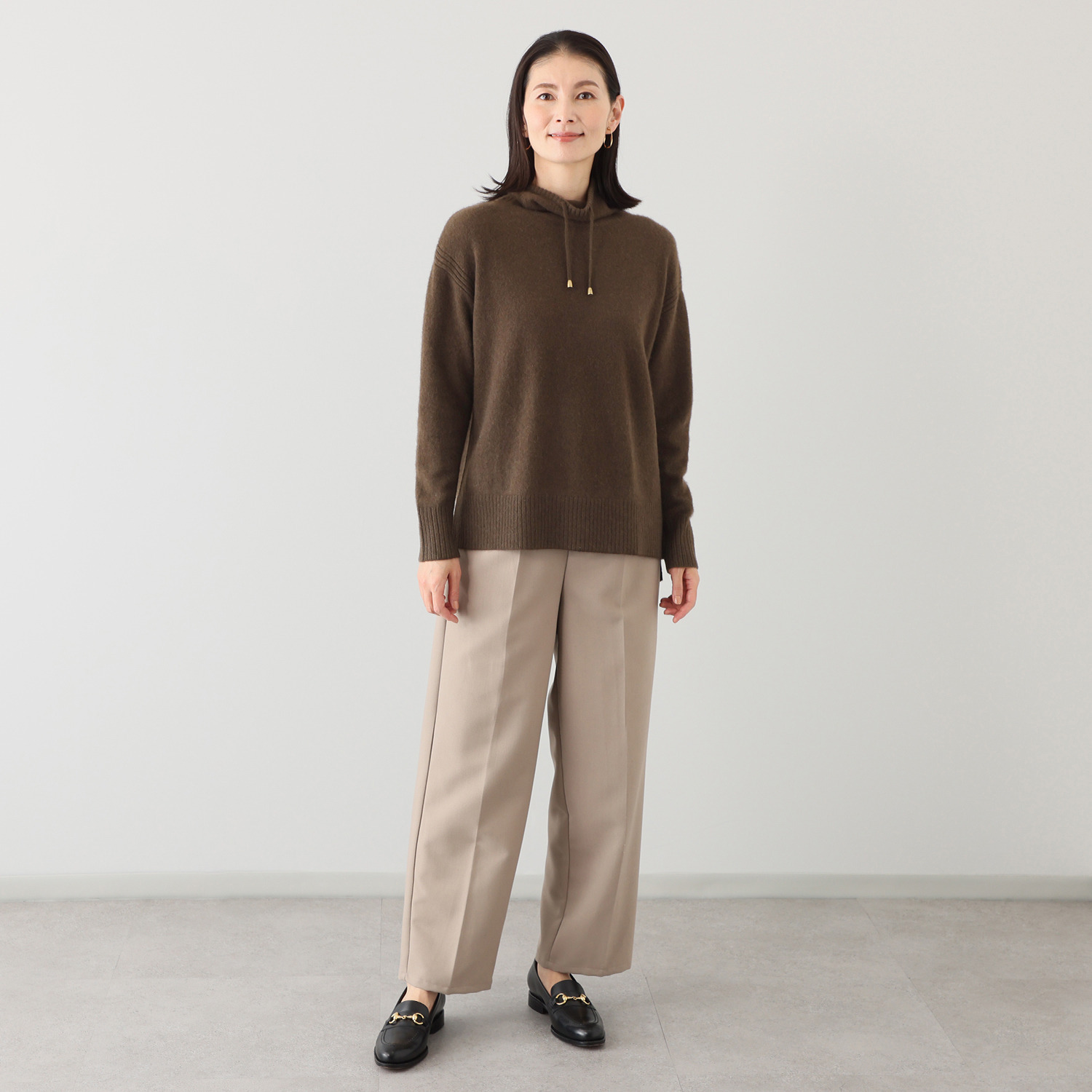 ネイチャーズ 無染色ヤク セミワイドシルエット スタンドカラー プルオーバー