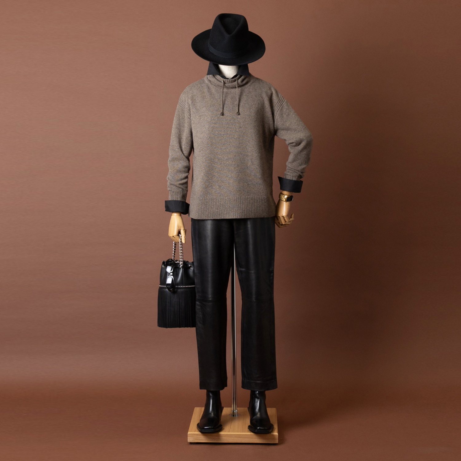 ネイチャーズ 無染色ヤク セミワイドシルエット スタンドカラー プルオーバー