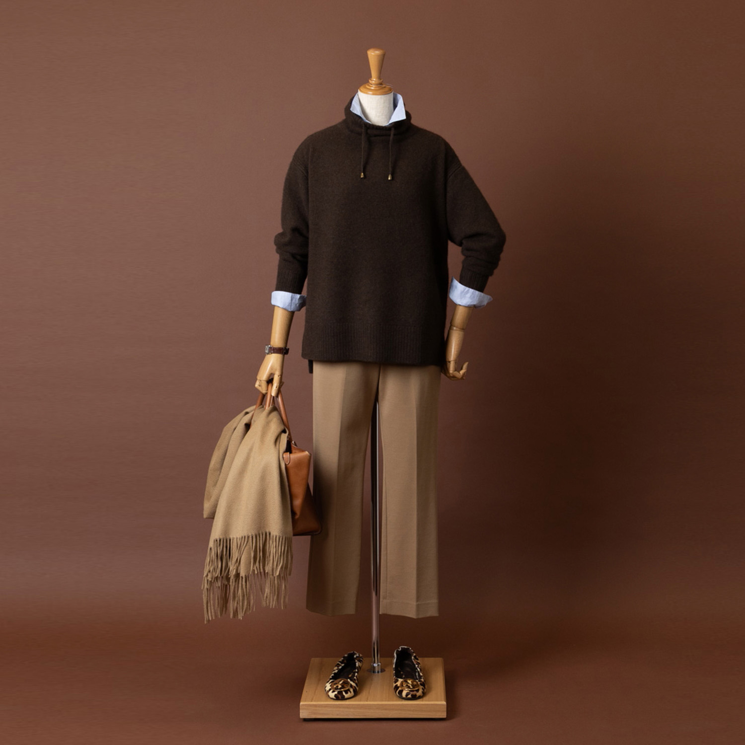 ネイチャーズ 無染色ヤク セミワイドシルエット スタンドカラー プルオーバー