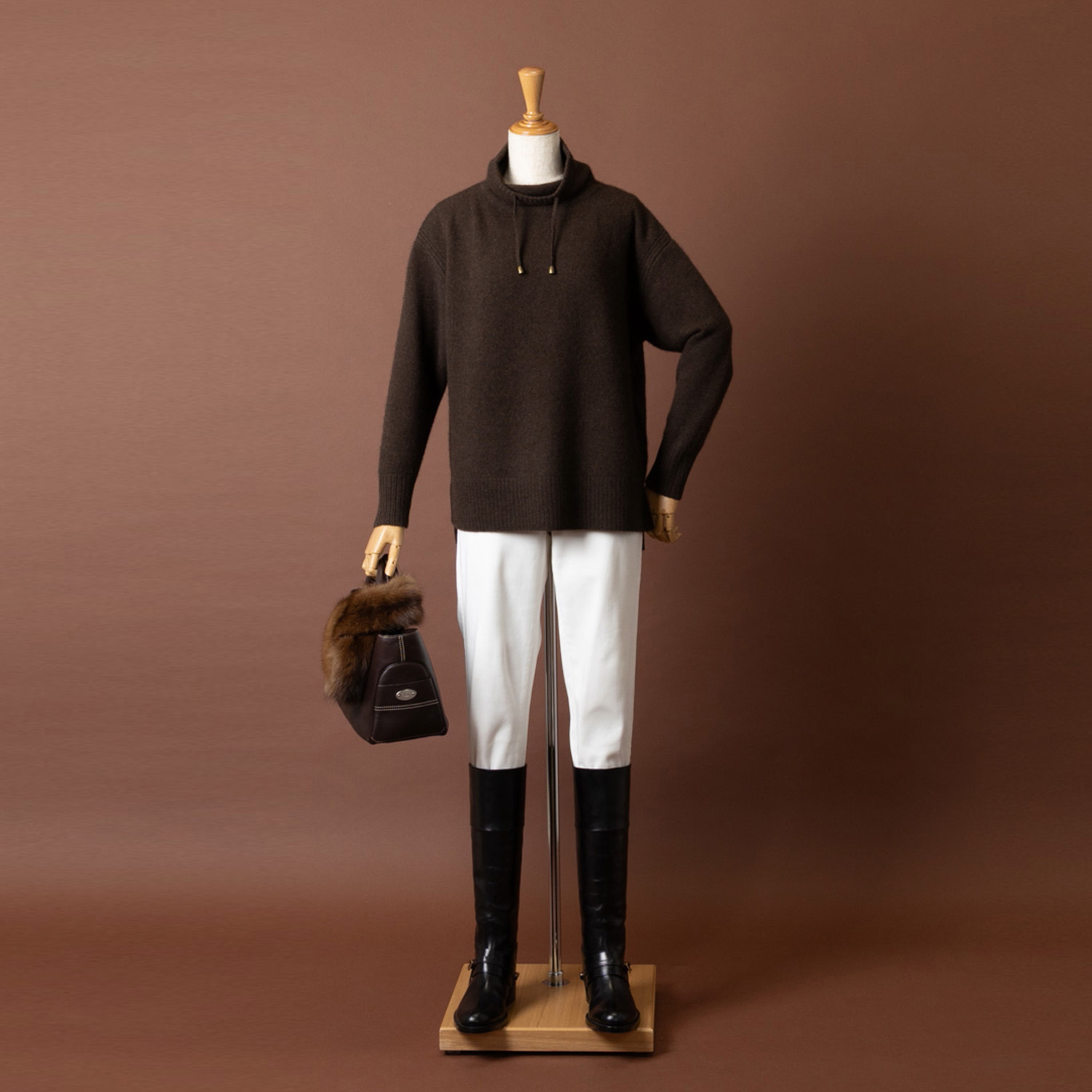 ネイチャーズ 無染色ヤク セミワイドシルエット スタンドカラー プルオーバー