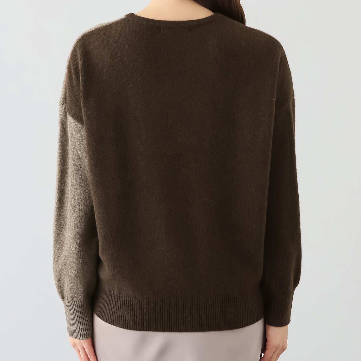 ネイチャーズ 無染色ヤク フラワー柄 インターシャ プルオーバー