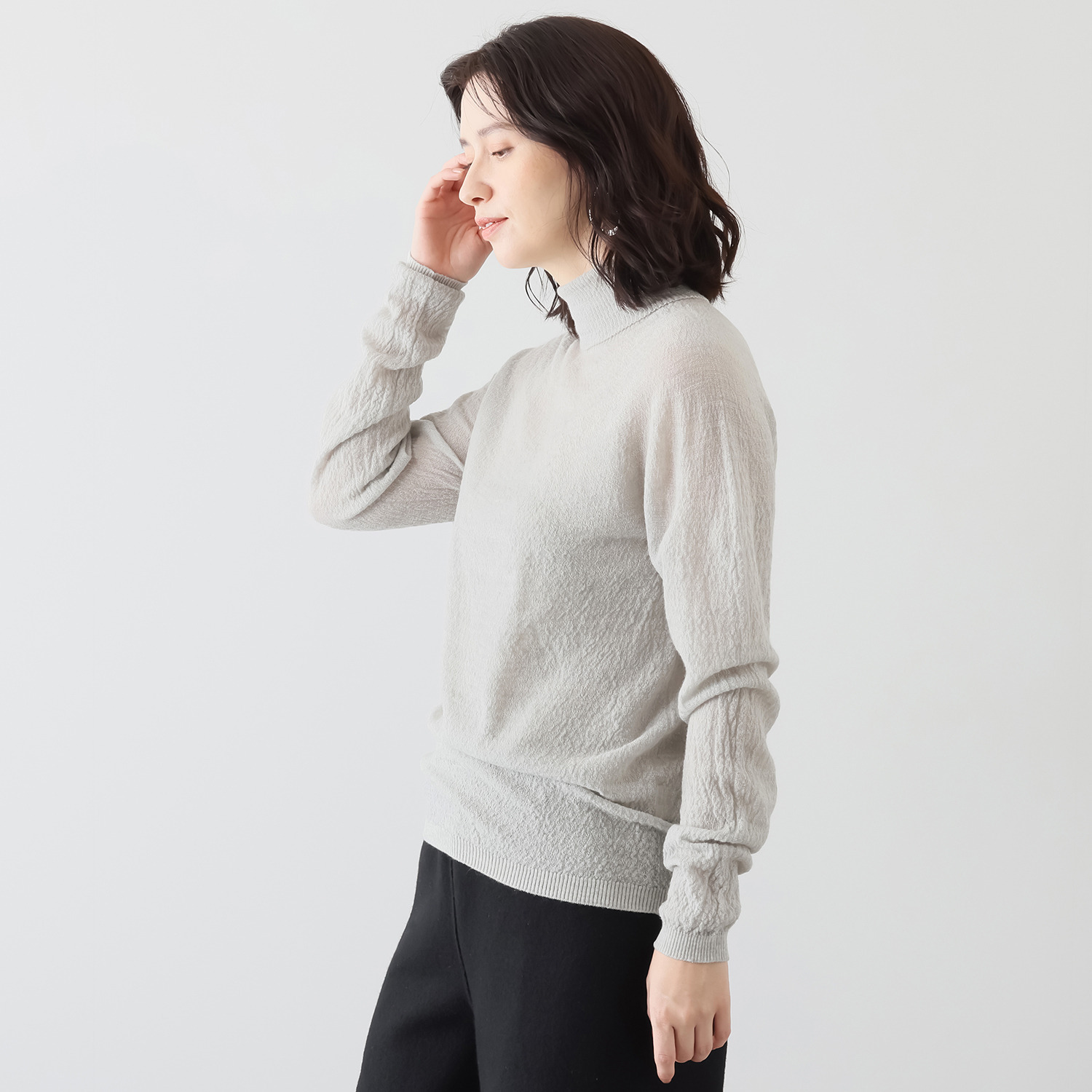 イイネス ウール タートルネック プルオーバー