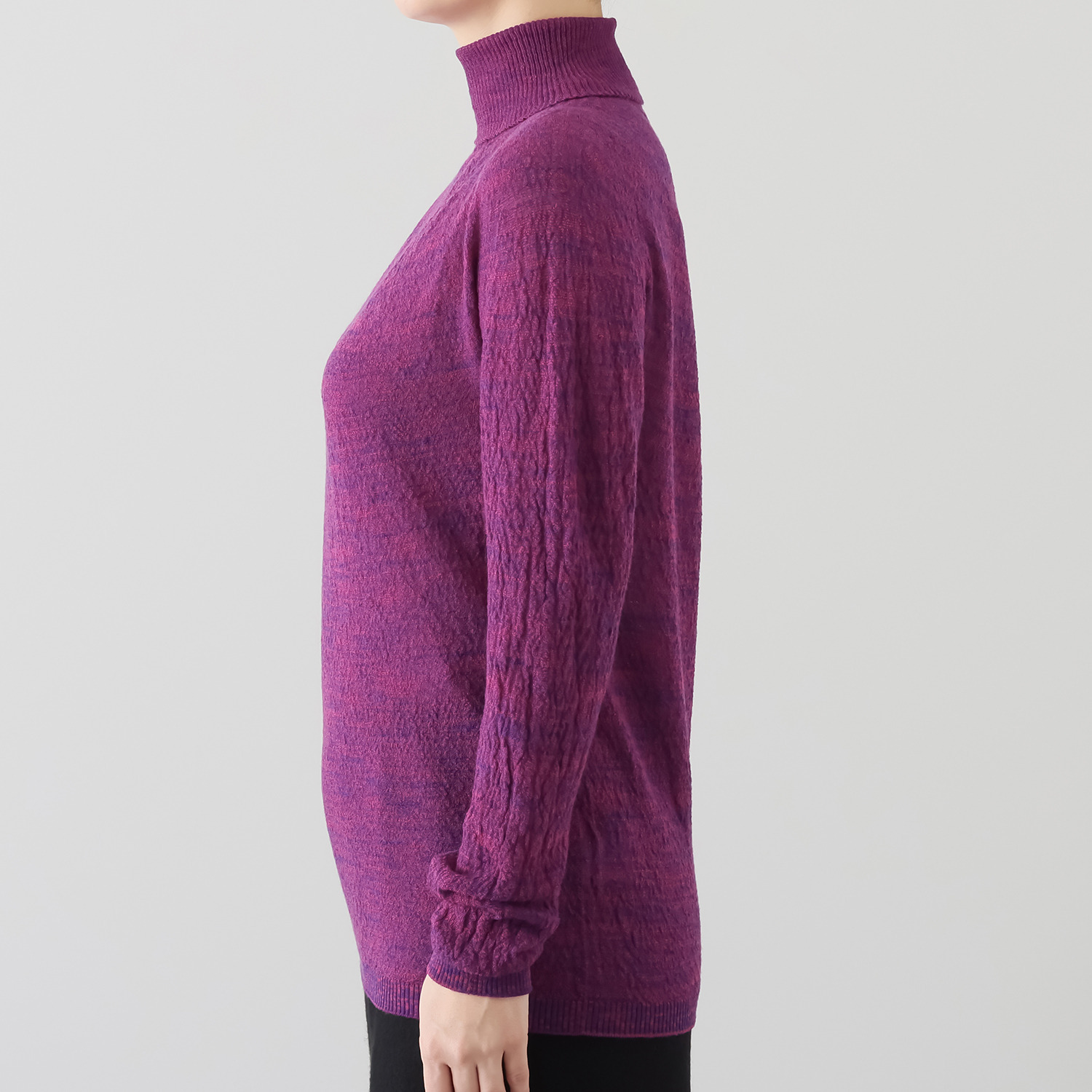 イイネス ウール タートルネック プルオーバー