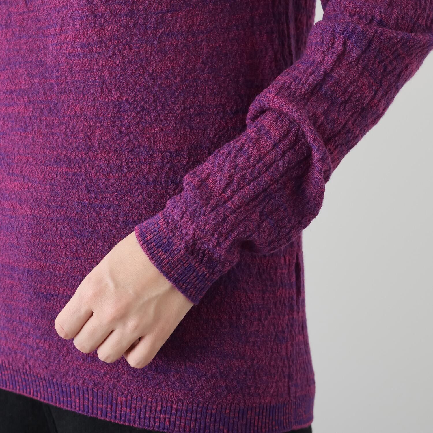 イイネス ウール タートルネック プルオーバー