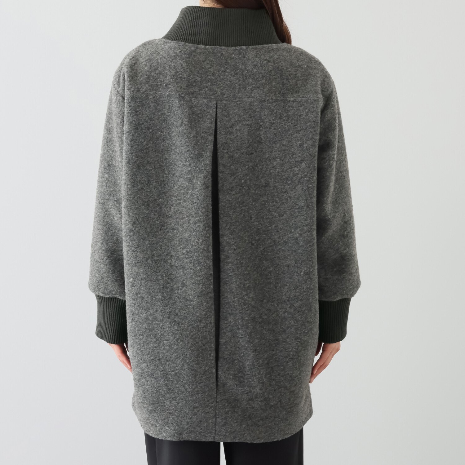 コモエリークローゼット 異素材＆ アシメジップが光るコート