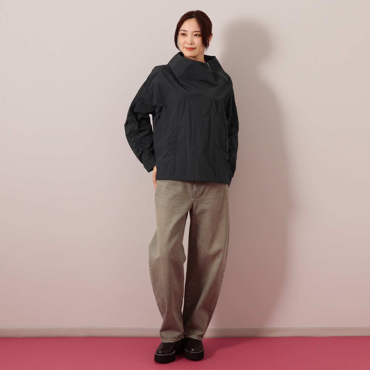 コモエリークローゼット ゆるネックが揺れる リラックストップス