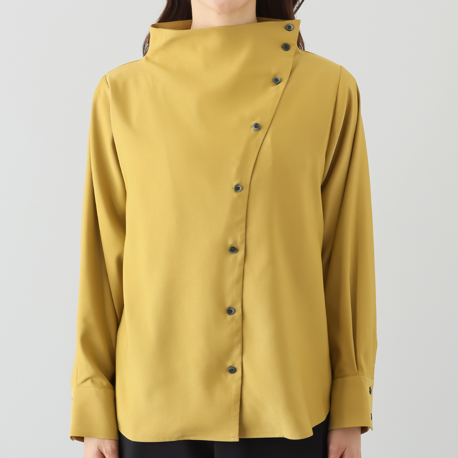 コモエリークローゼット アシメボタンが映える ブラウス