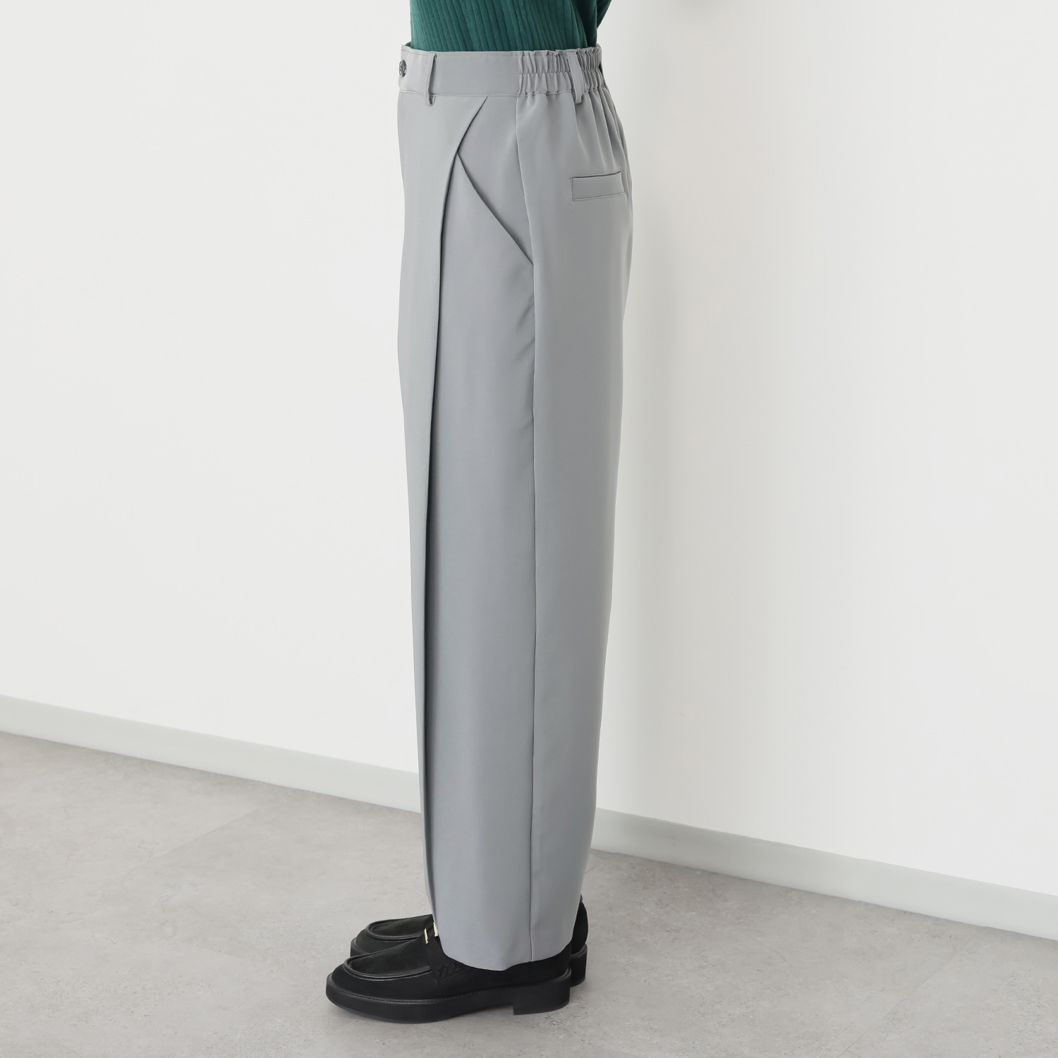 コモエリークローゼット ダイアゴナル タックパンツ