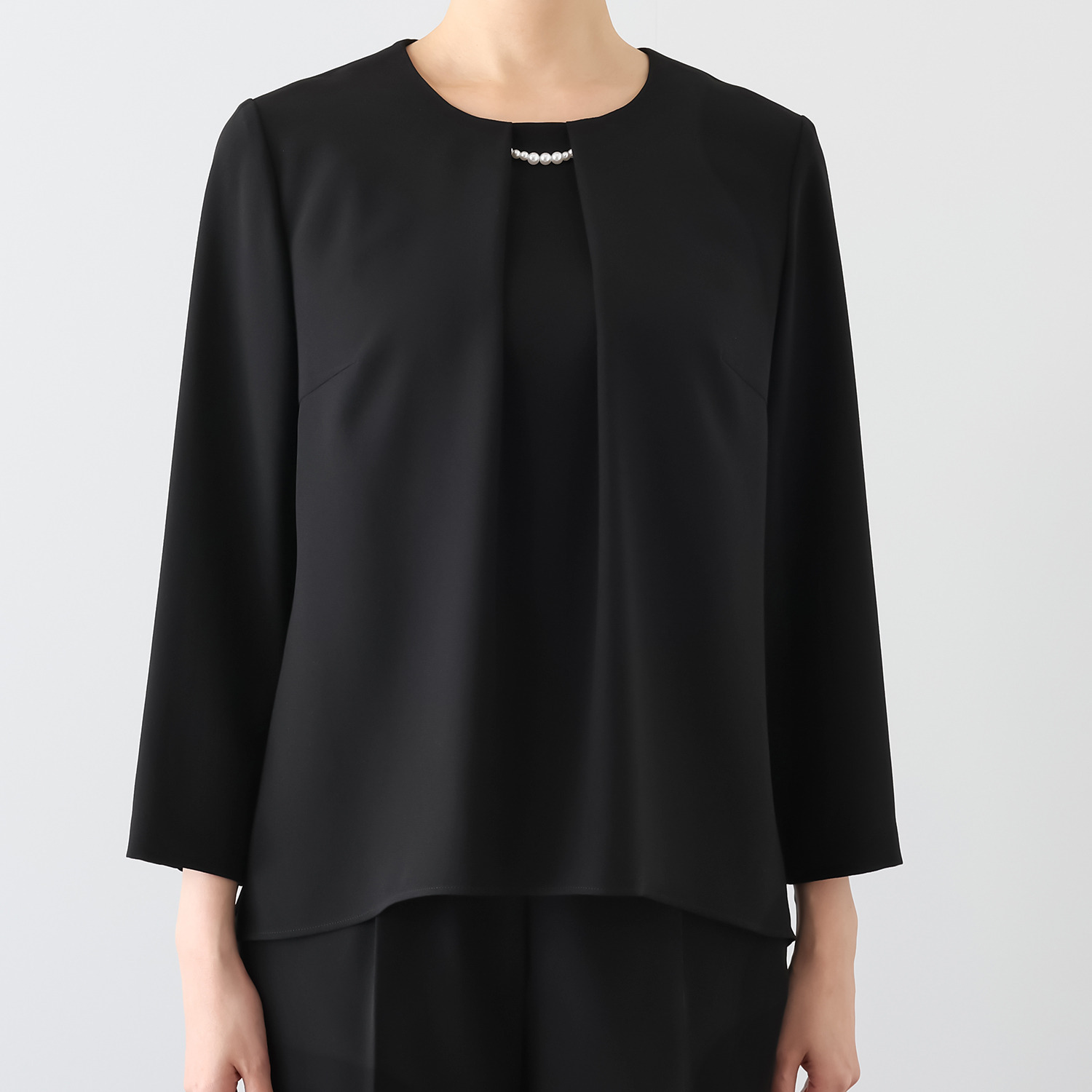 ニュイ ブラックフォーマル 洗濯機で洗える パールビジュウ付ブラウス