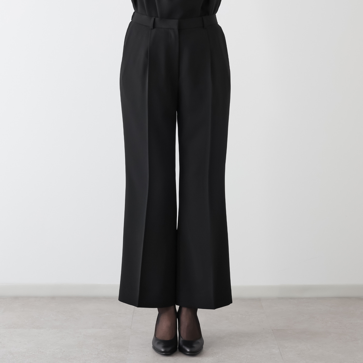 ニュイ ブラックフォーマル 洗濯機で洗える セミフレアーパンツ