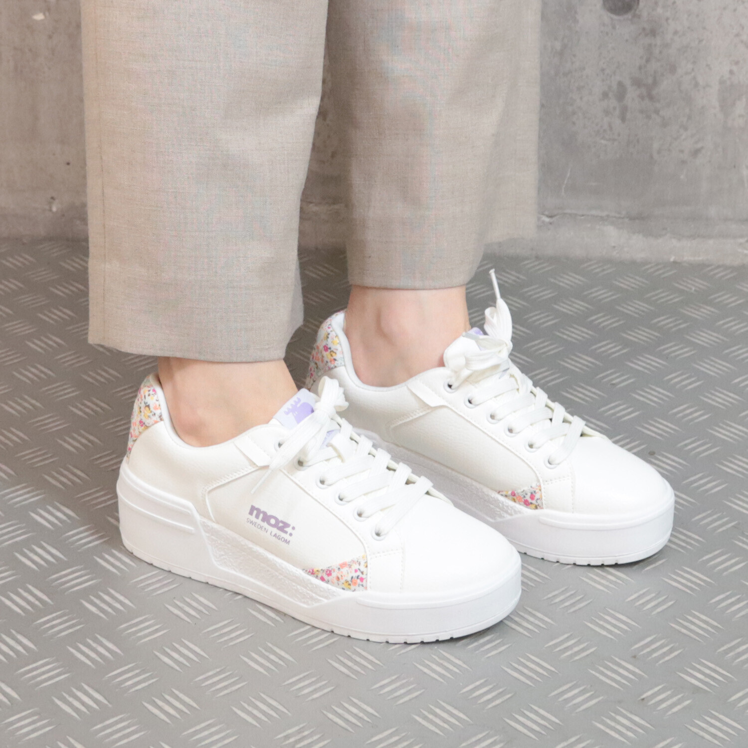 モズ 防水・軽量 厚底プラットフォーム スニーカー