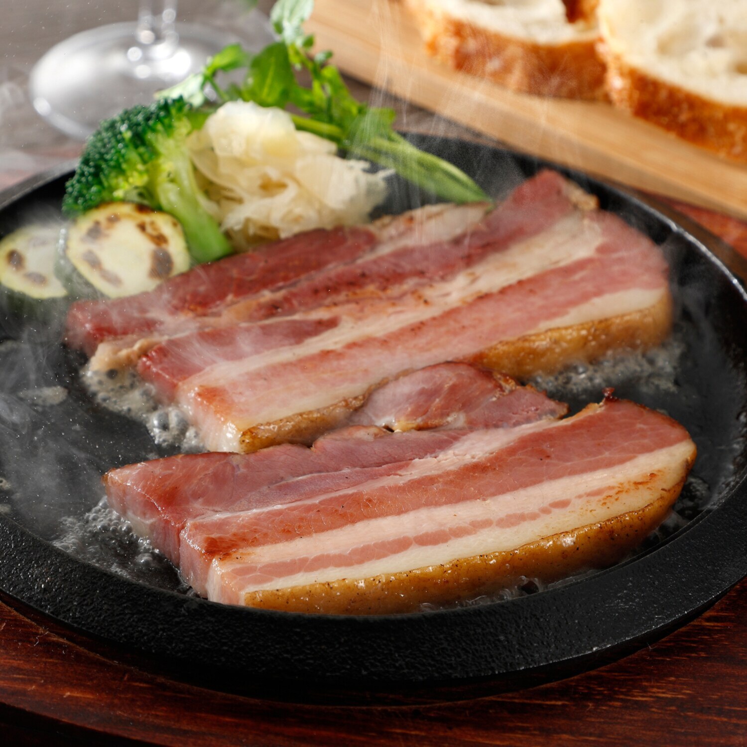 北海道産豚使用 ジューシー贅沢 ごちそう厚切りベーコン