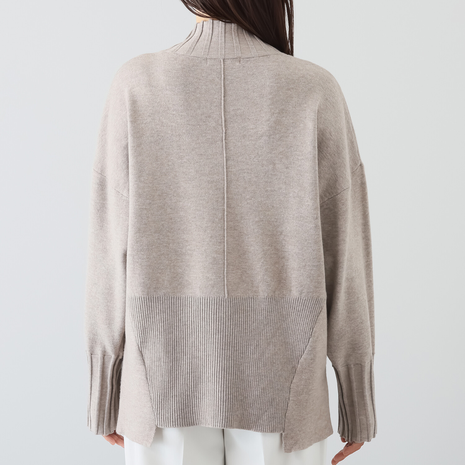 エイティーエイト ディグリー 胸ポケットアクセント ニットプルオーバー