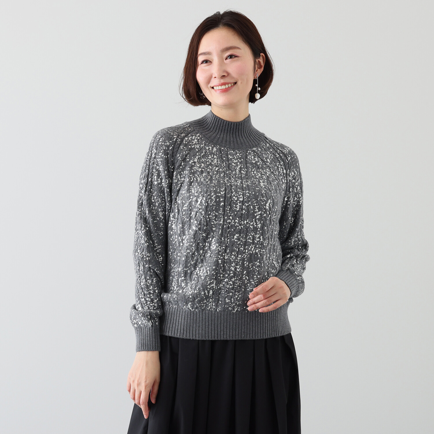 キョウコ　ヒガ 箔プリント ケーブルニット