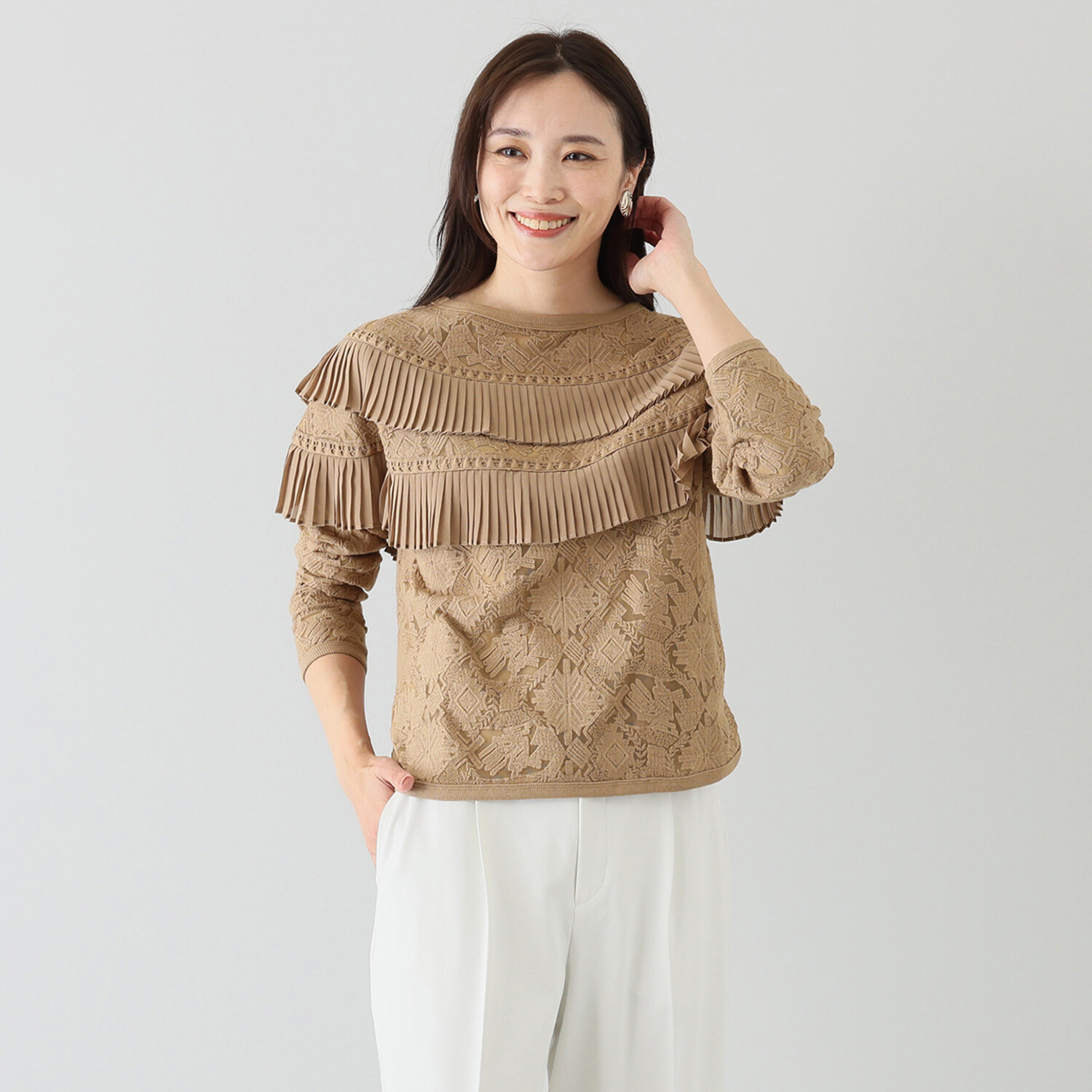 キョウコ　ヒガ シフォンプリーツ 刺しゅうチュール プルオーバー