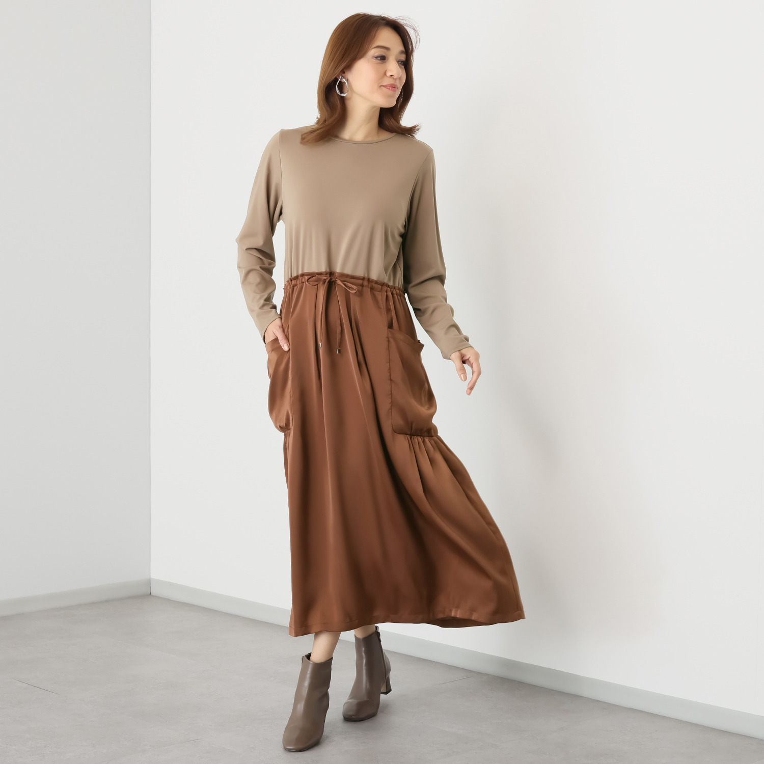 ヨウゾウカタブキ サテン切替 ドレープワンピース