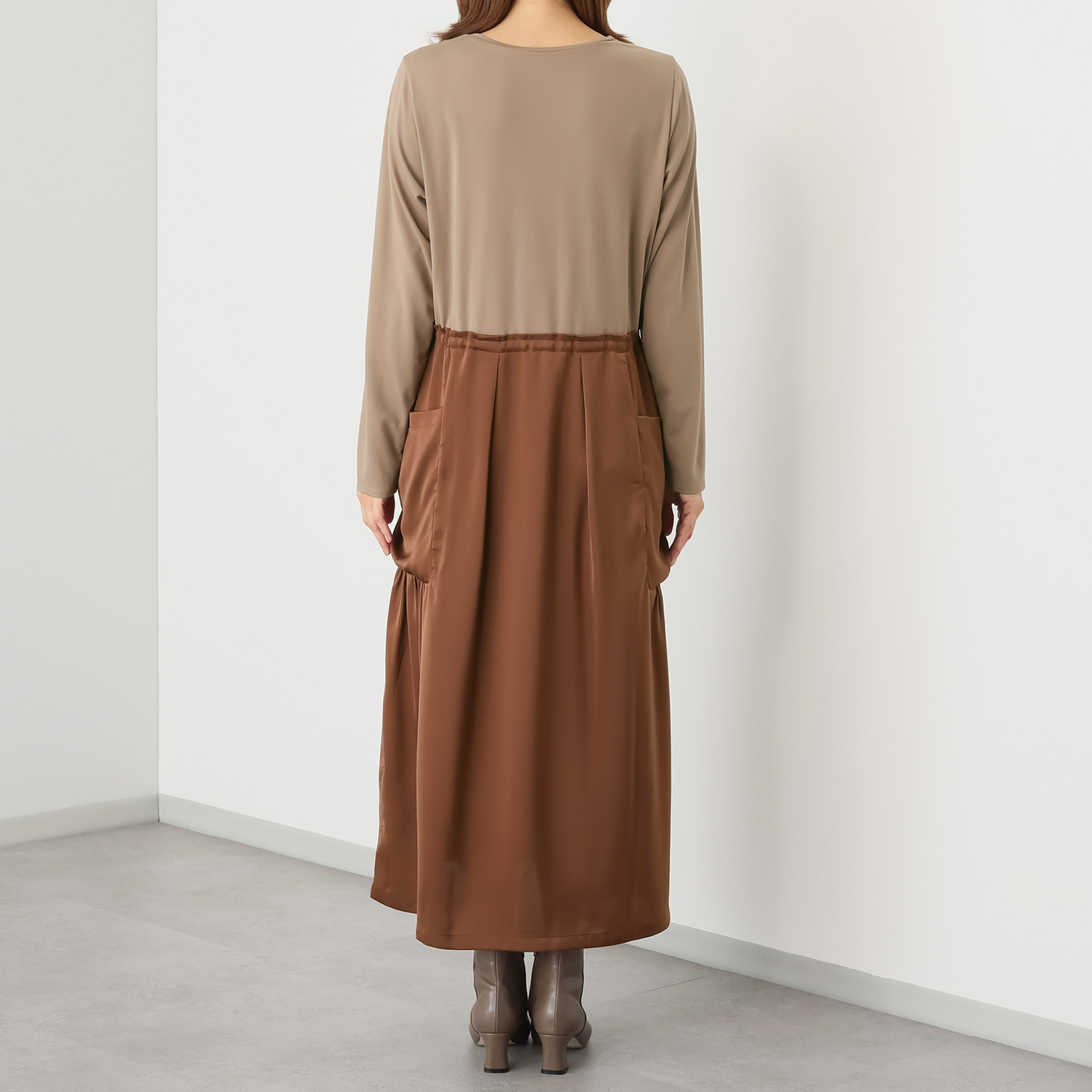 ヨウゾウカタブキ サテン切替 ドレープワンピース