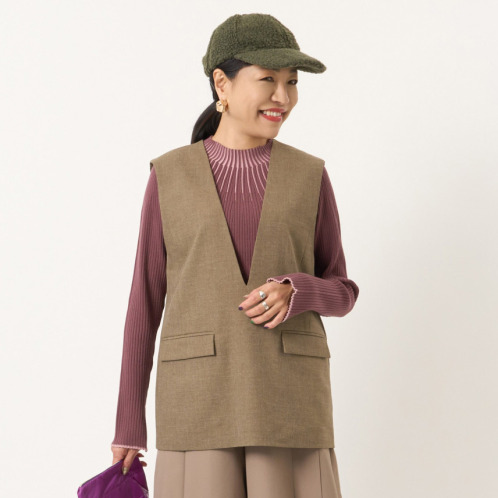 ミューリエ 紳士ディテールが ハンサムに格上げ プルオーバーベスト