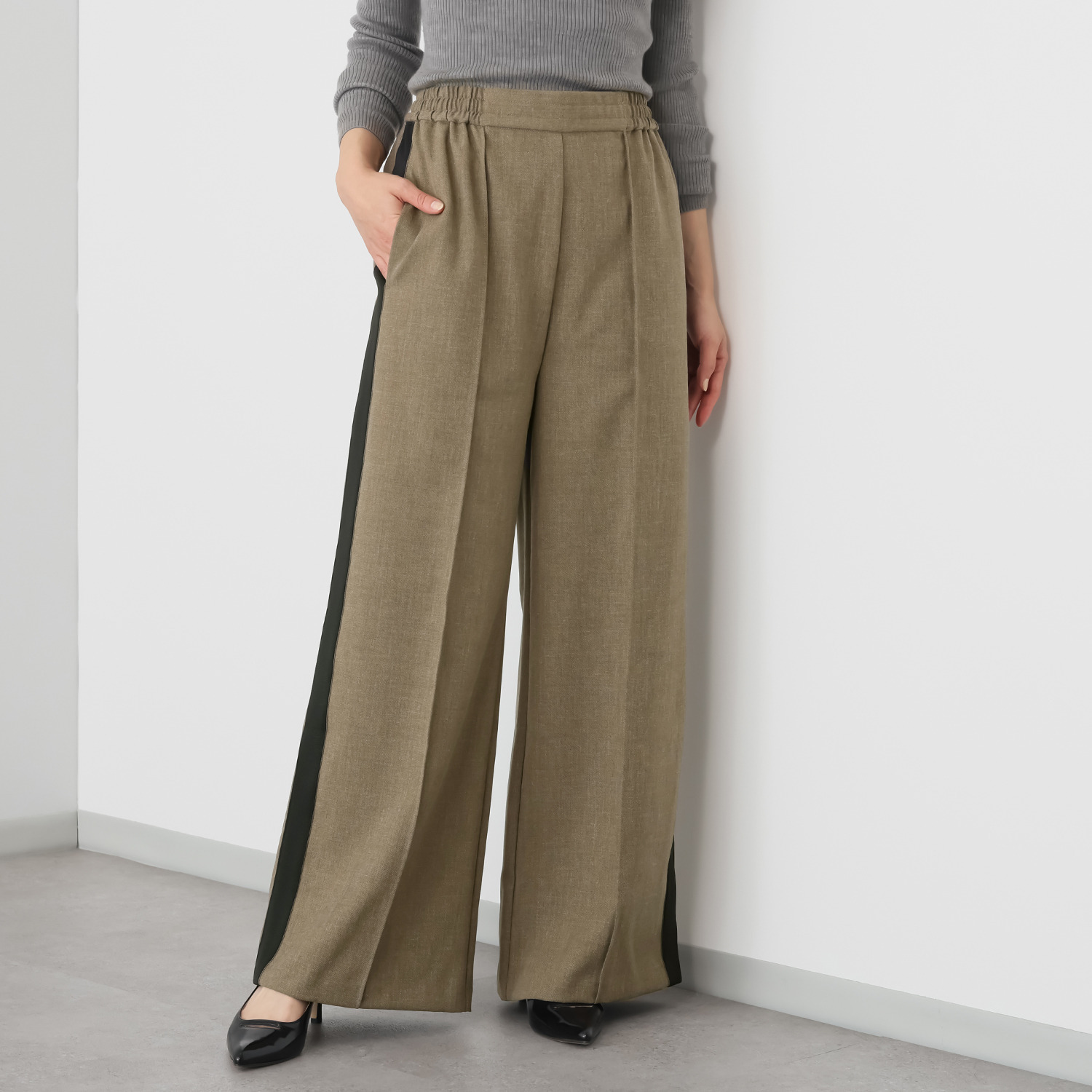 ミューリエ スポーティー×モード 今どきサイドライン トラックパンツ