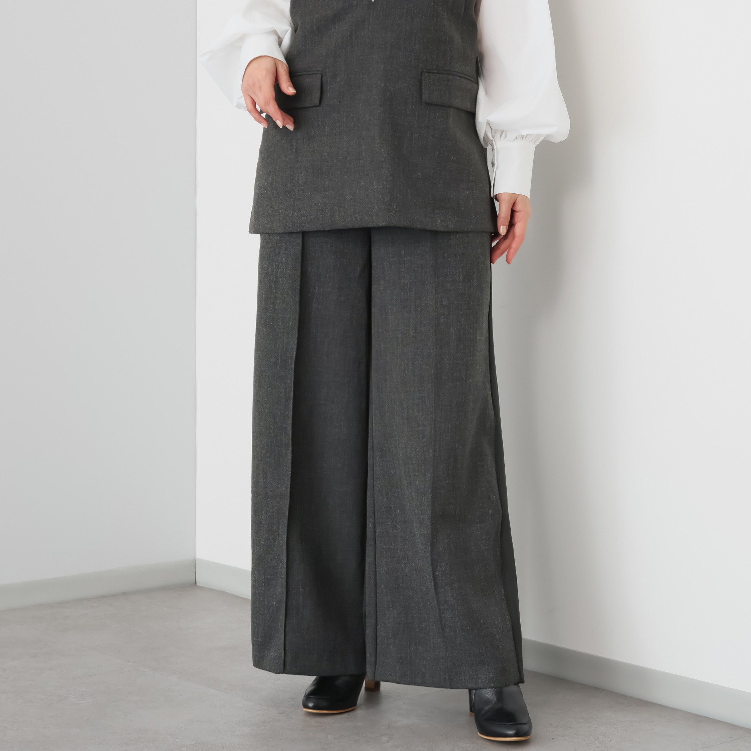 ミューリエ スポーティー×モード 今どきサイドライン トラックパンツ