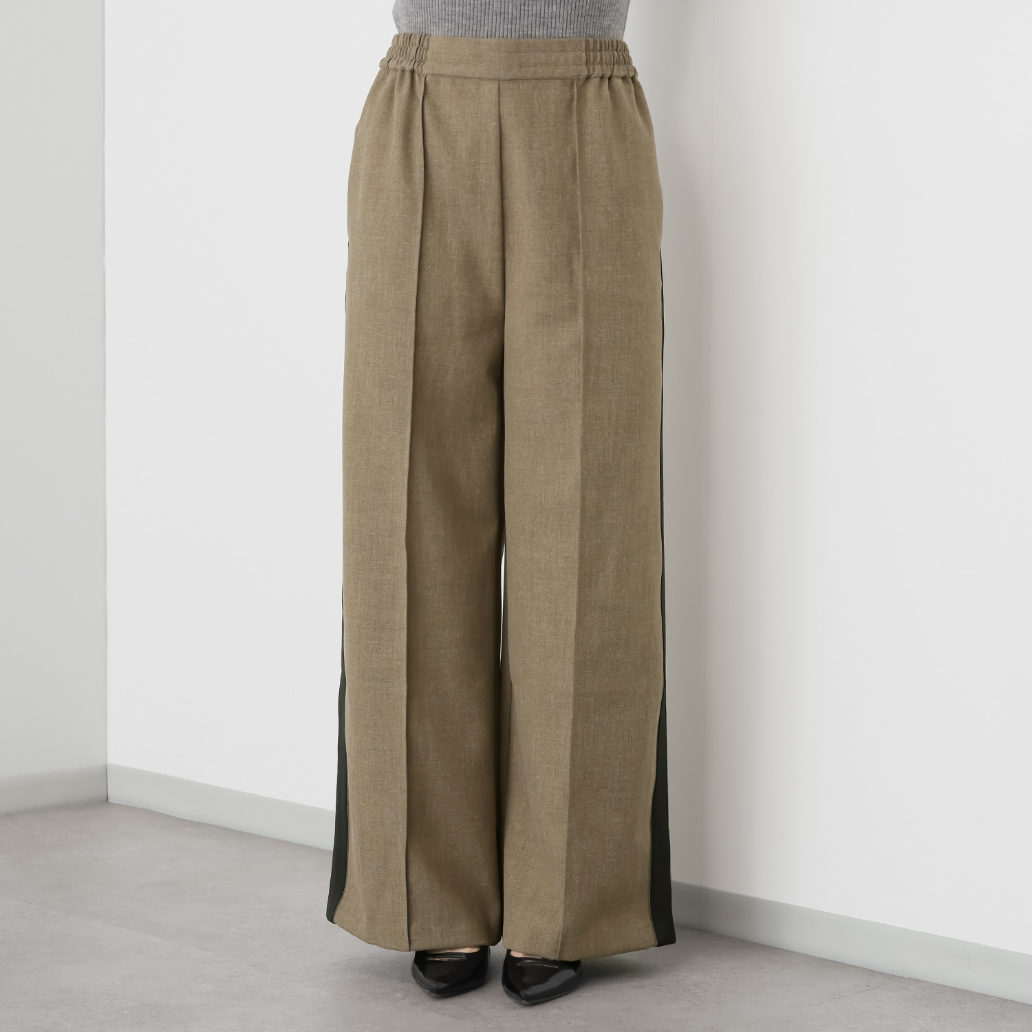 ミューリエ スポーティー×モード 今どきサイドライン トラックパンツ