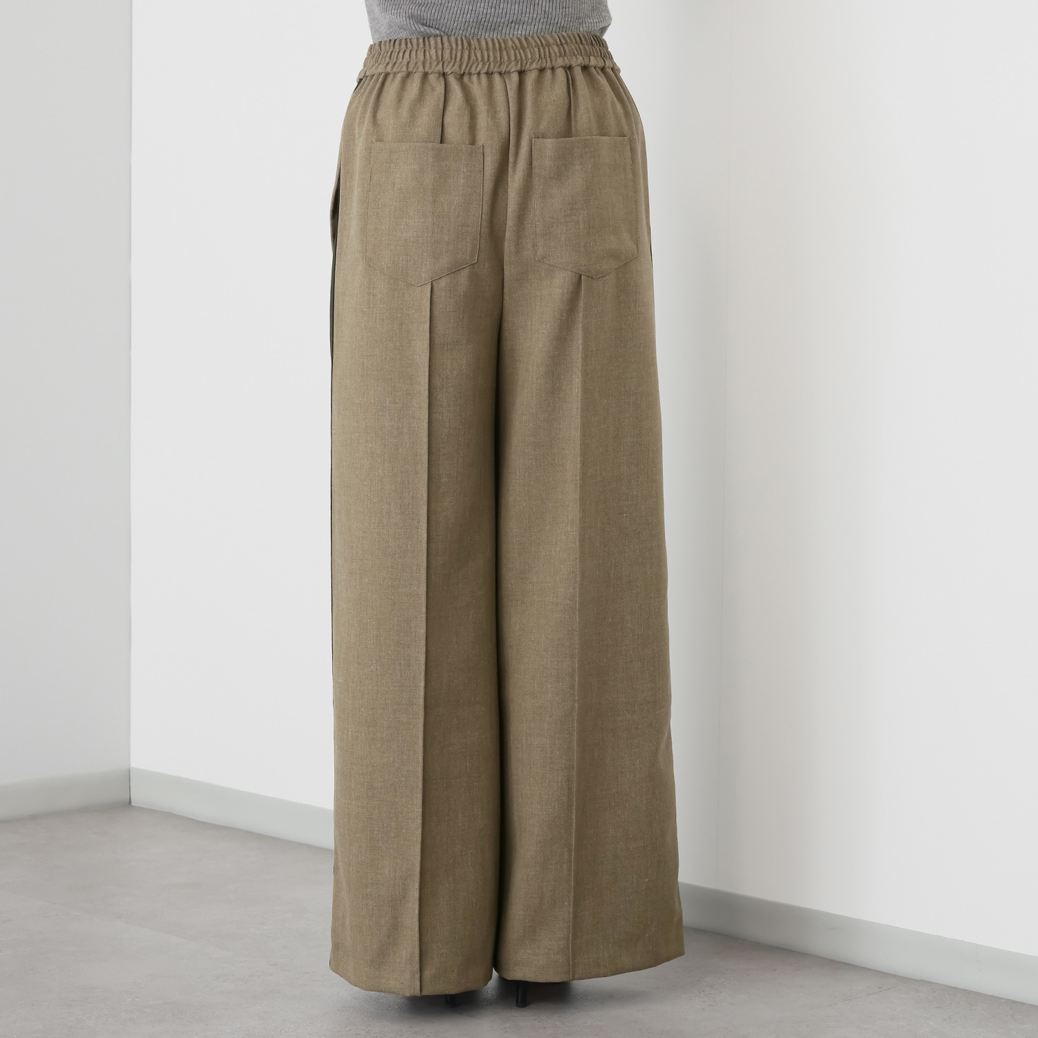 ミューリエ スポーティー×モード 今どきサイドライン トラックパンツ