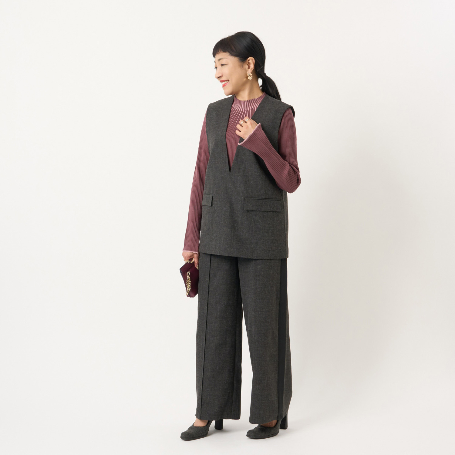 ミューリエ スポーティー×モード 今どきサイドライン トラックパンツ