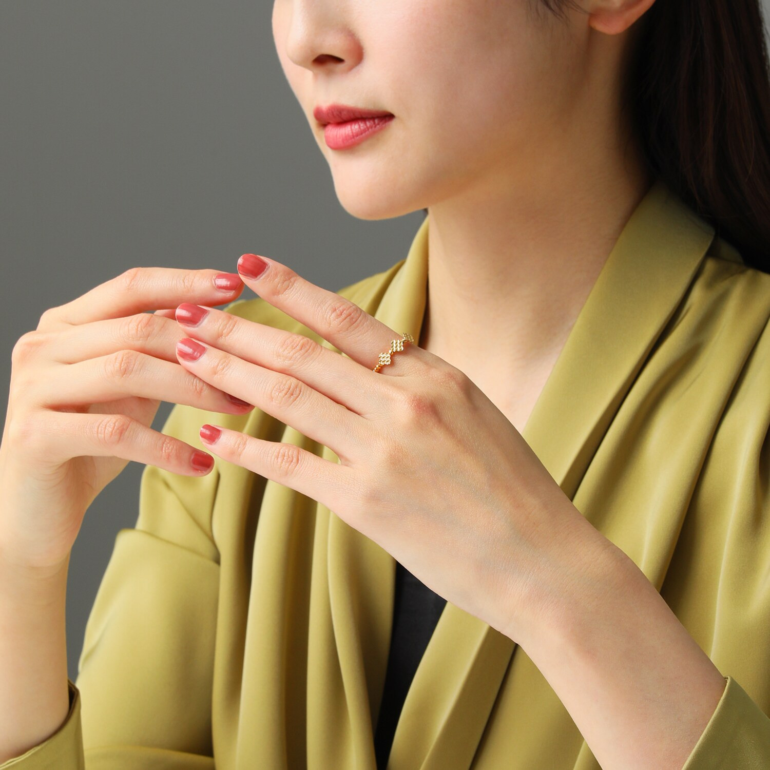 パワーゴールド １８Ｋ 切子紋様 ３モティーフ フレキシブルリング