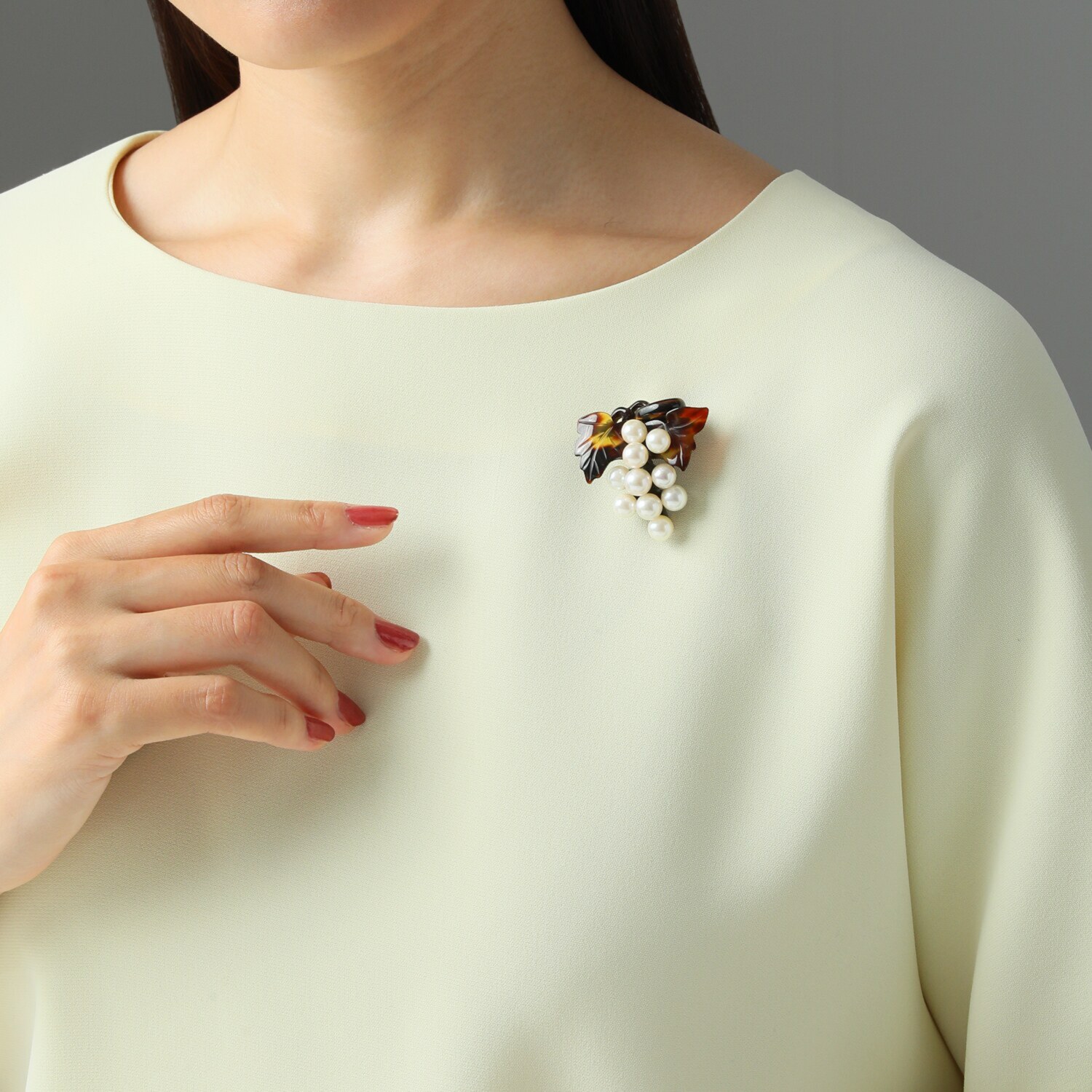 パールモール スリークォーター 国産アコヤパール ぶどうモティーフ べっ甲ペンダントブローチ