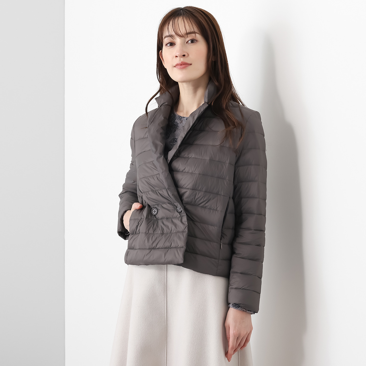 元町ゼラール 着回し抜群！ 高密度ナイロン 軽量ダウンジャケット