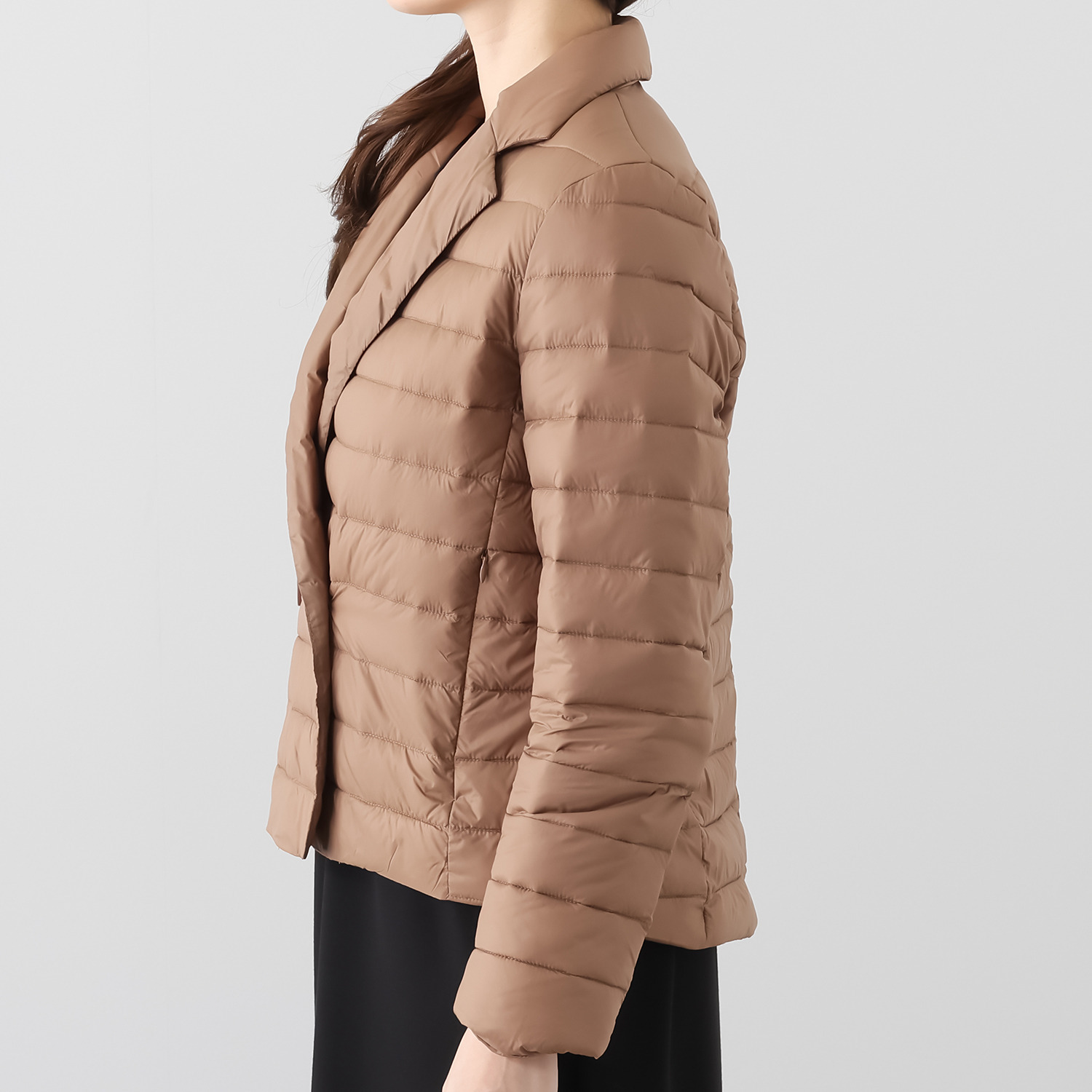 元町ゼラール 着回し抜群！ 高密度ナイロン 軽量ダウンジャケット